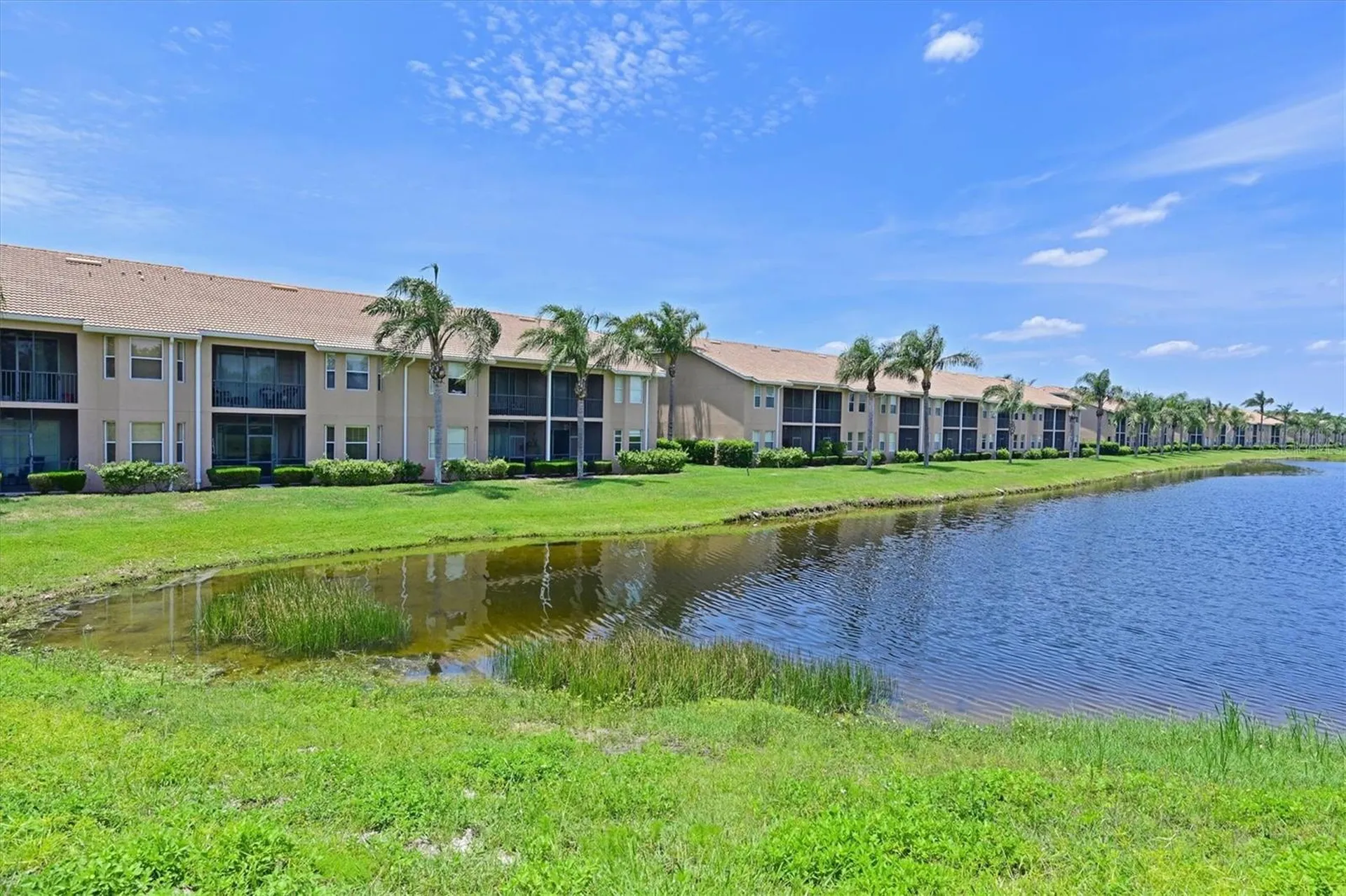 1011 Fairwaycove Lane Bradenton FL 34212