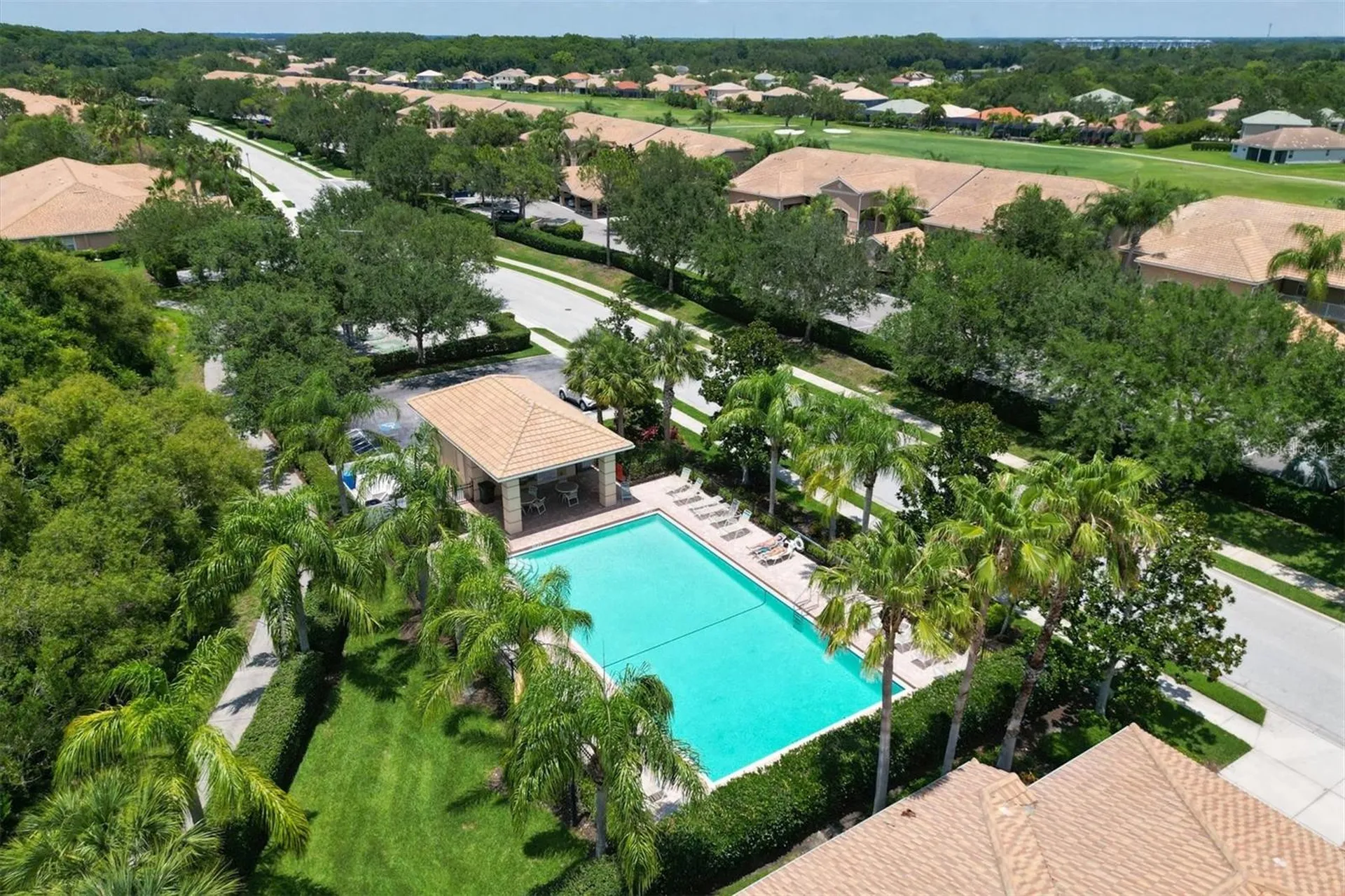 1011 Fairwaycove Lane Bradenton FL 34212