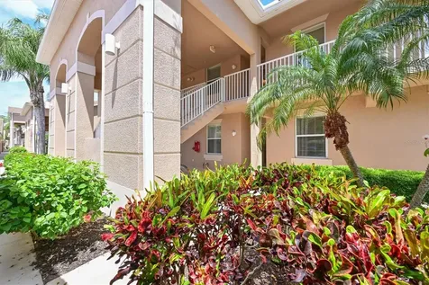 1011 Fairwaycove Lane Bradenton FL 34212