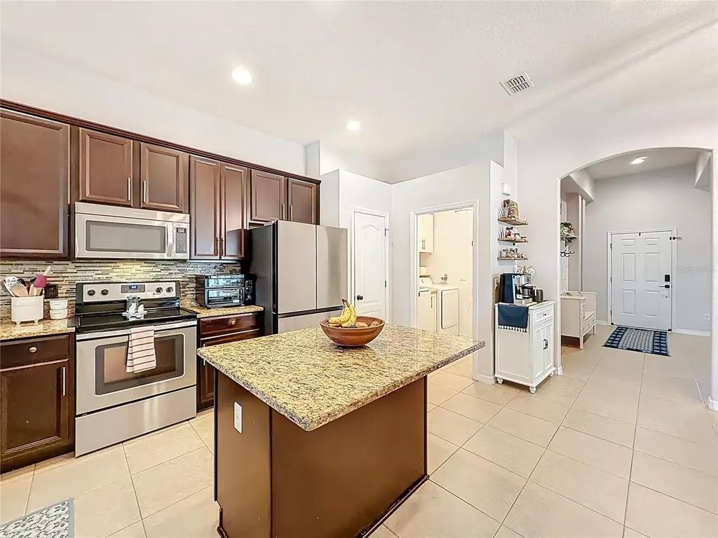915 Arbor Pointe Avenue Minneola FL 34715