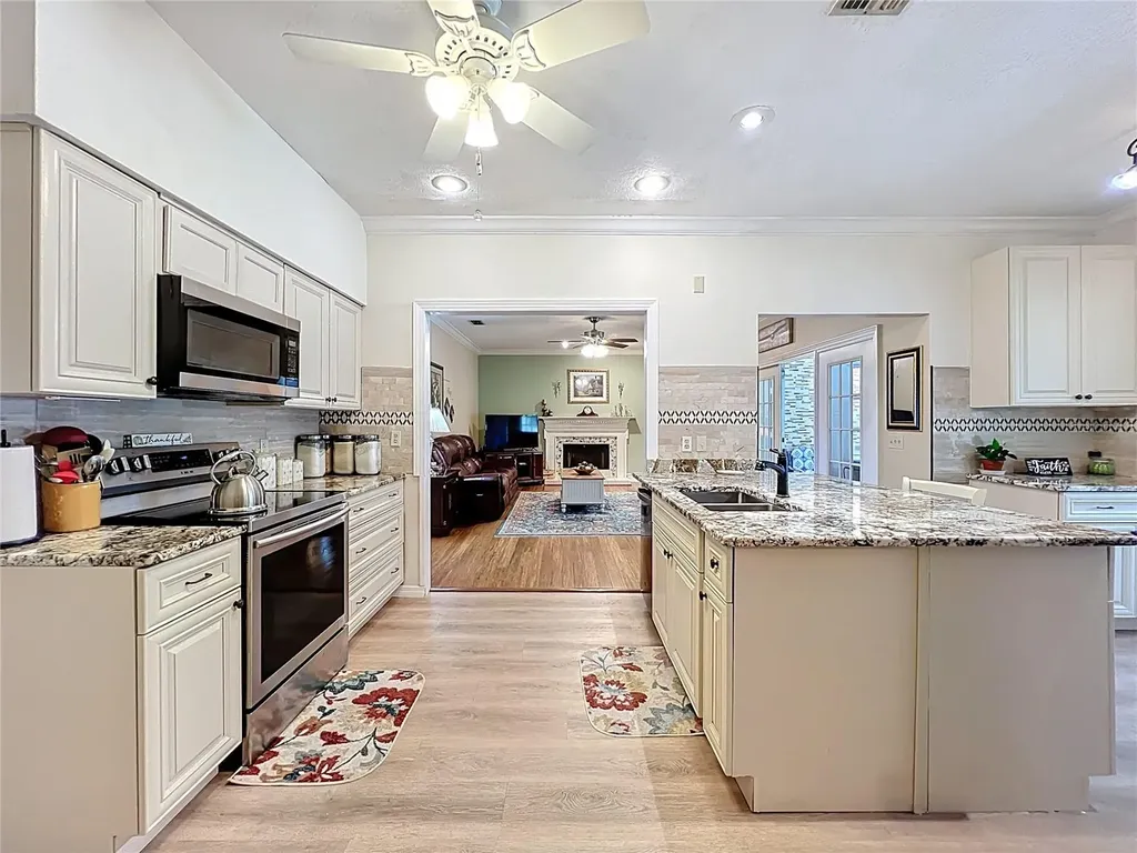 1951 Green Meadow Lane Orlando FL 32825