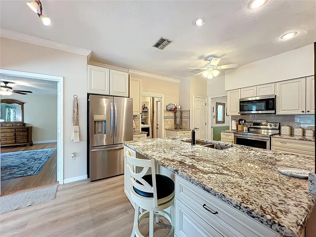 1951 Green Meadow Lane Orlando FL 32825