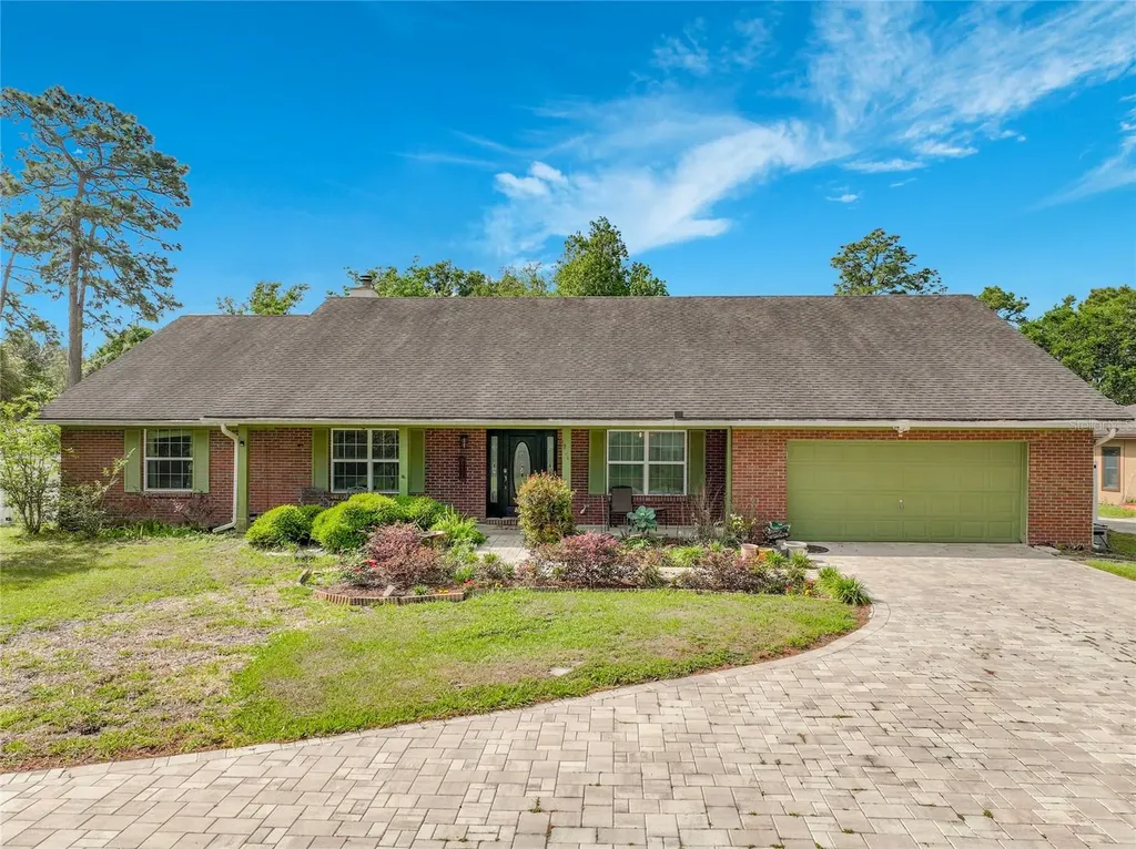 1951 Green Meadow Lane Orlando FL 32825