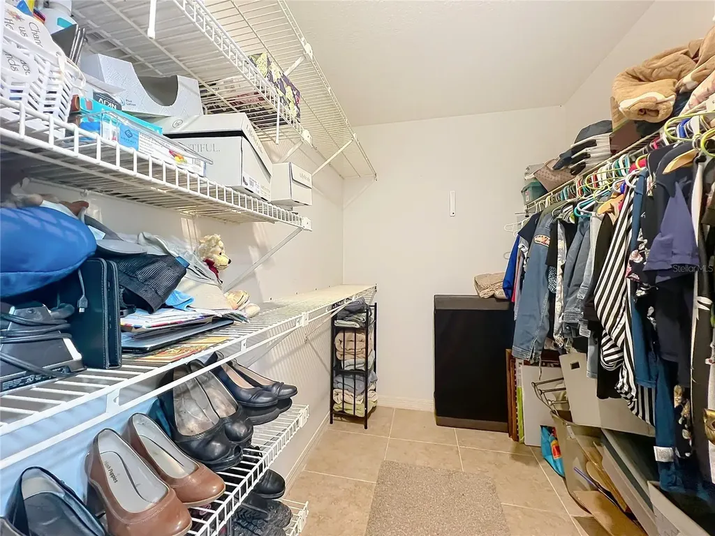 1951 Green Meadow Lane Orlando FL 32825