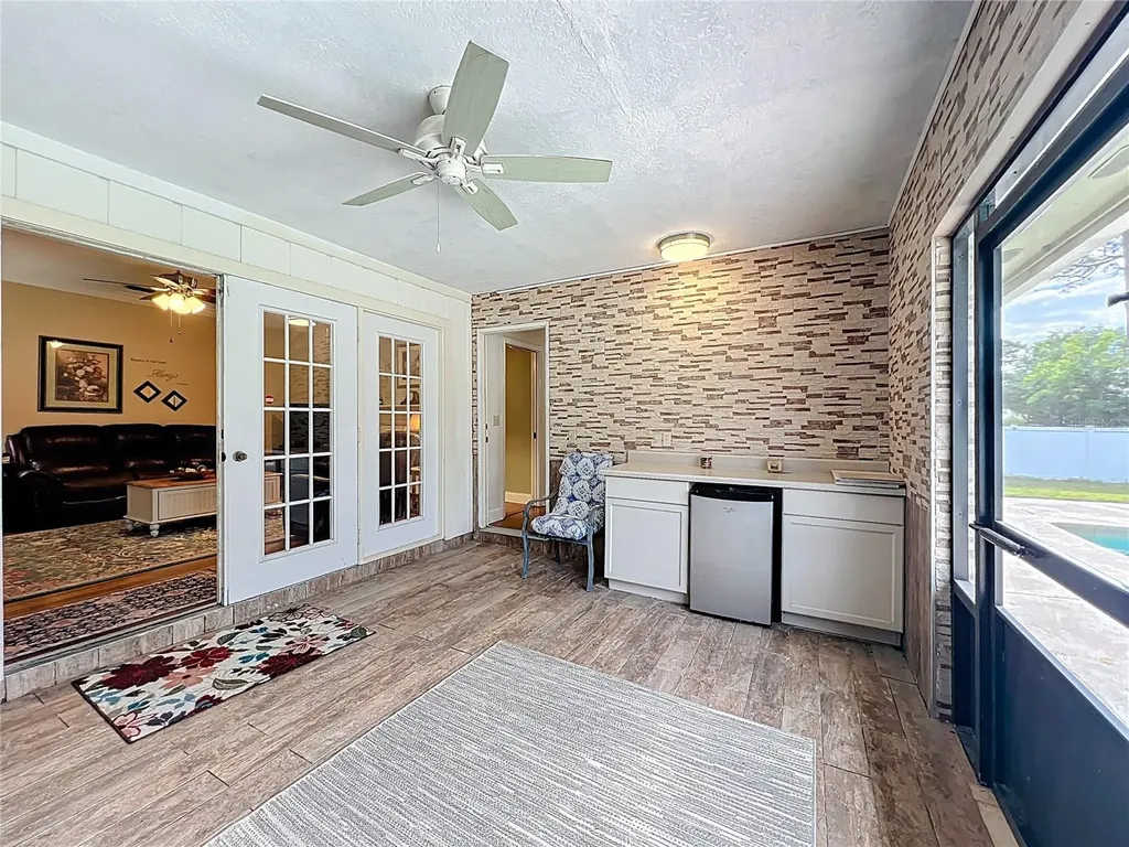 1951 Green Meadow Lane Orlando FL 32825