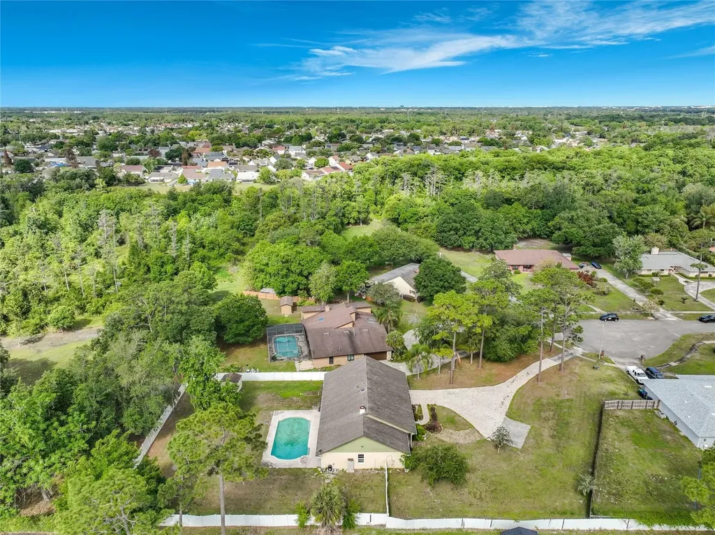 1951 Green Meadow Lane Orlando FL 32825