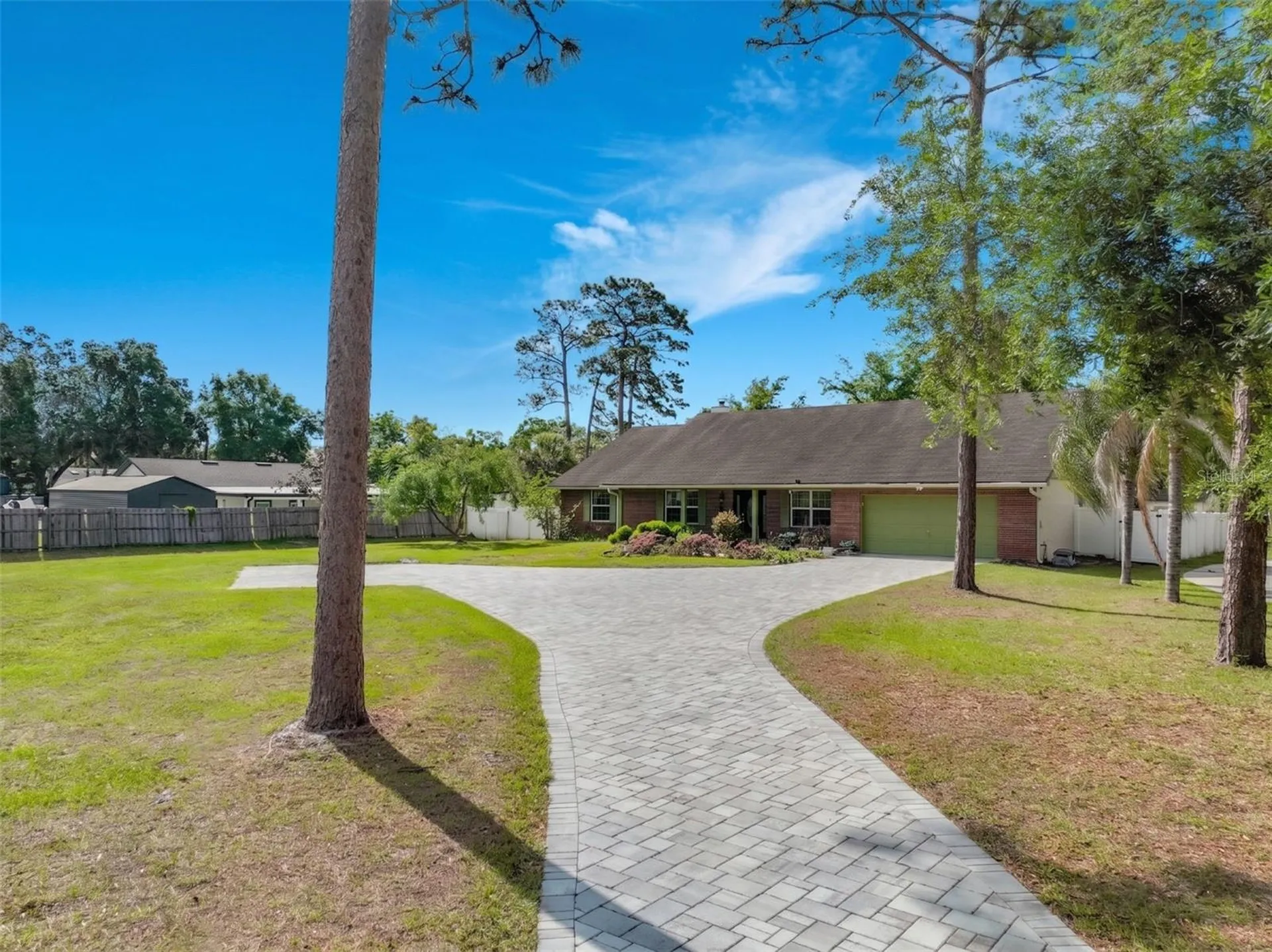 1951 Green Meadow Lane Orlando FL 32825