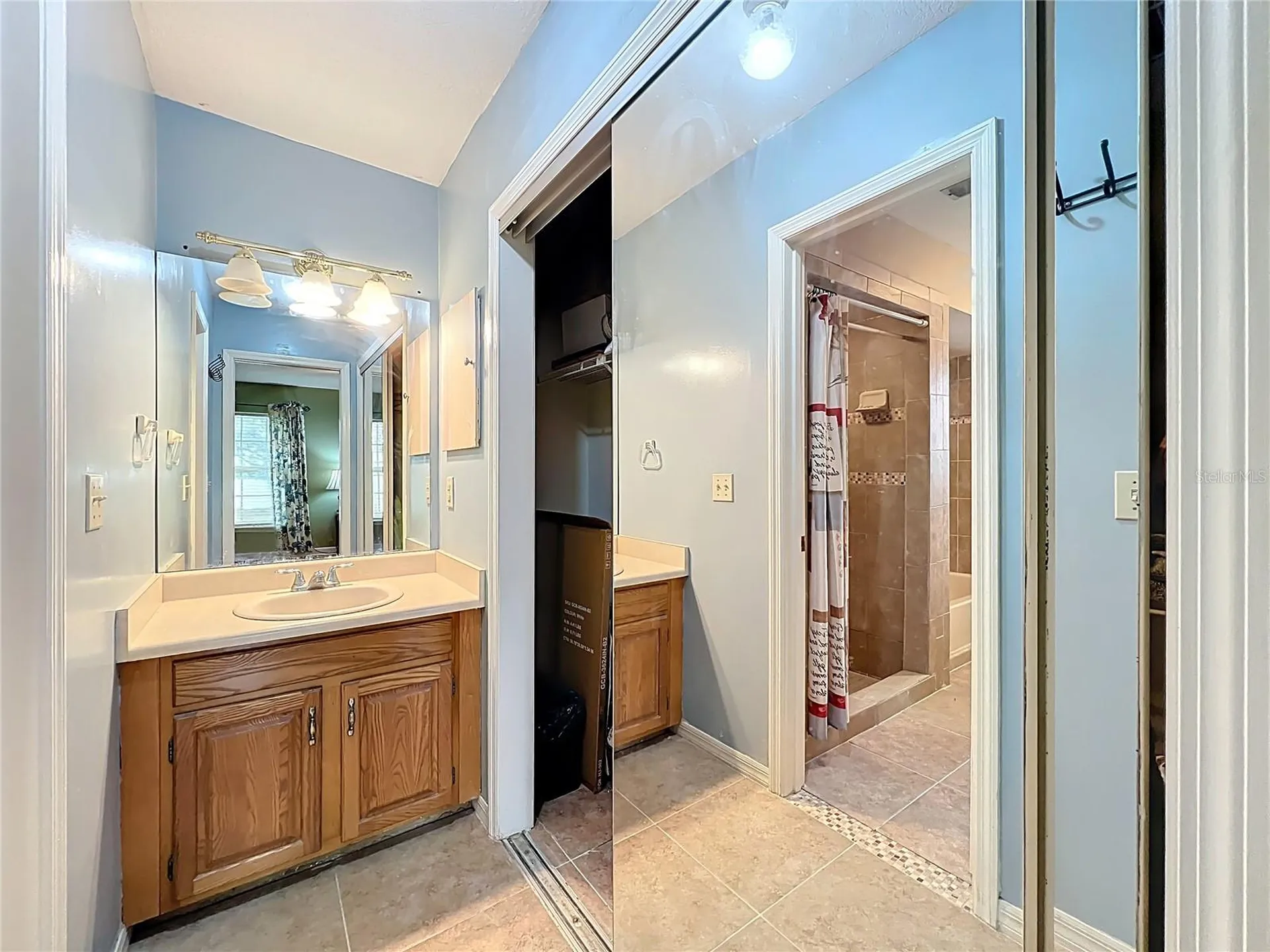 1951 Green Meadow Lane Orlando FL 32825