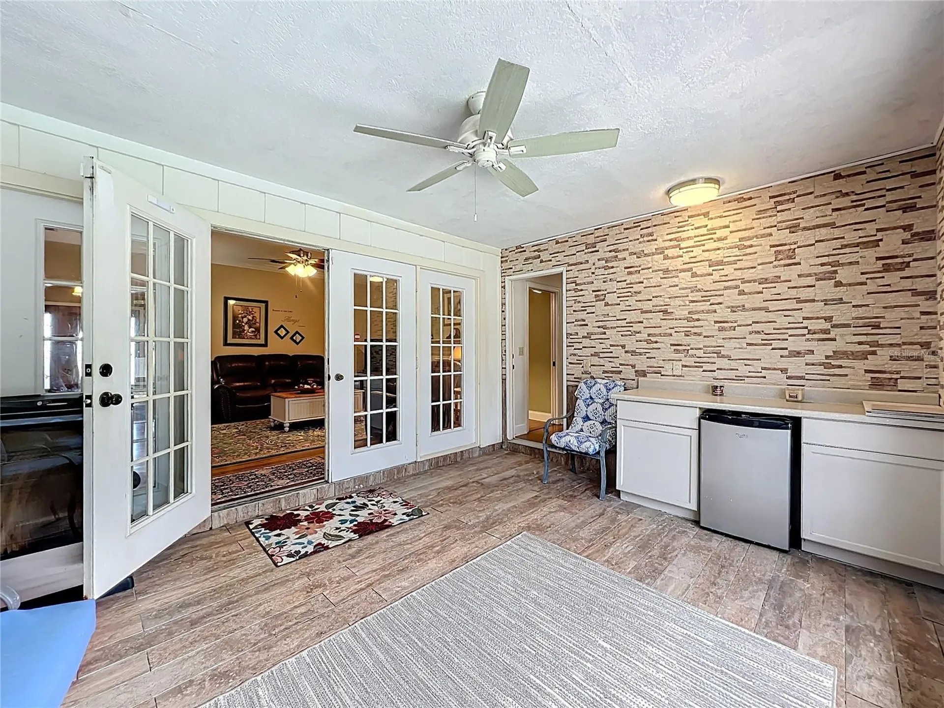 1951 Green Meadow Lane Orlando FL 32825