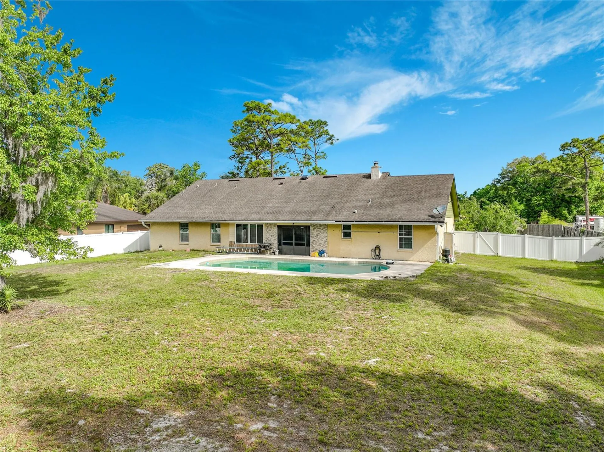1951 Green Meadow Lane Orlando FL 32825