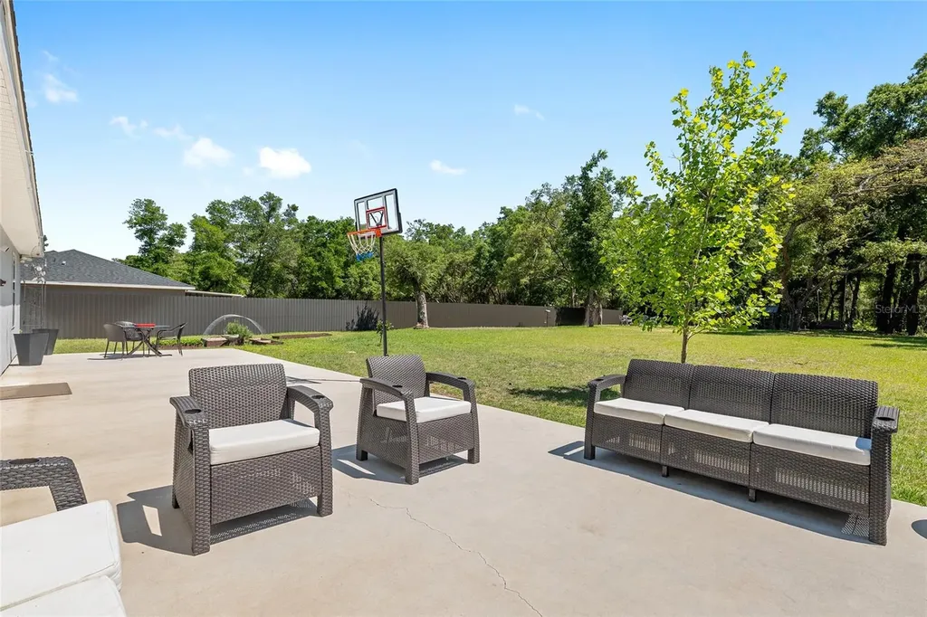 20264 SW 69th Place Dunnellon FL 34431