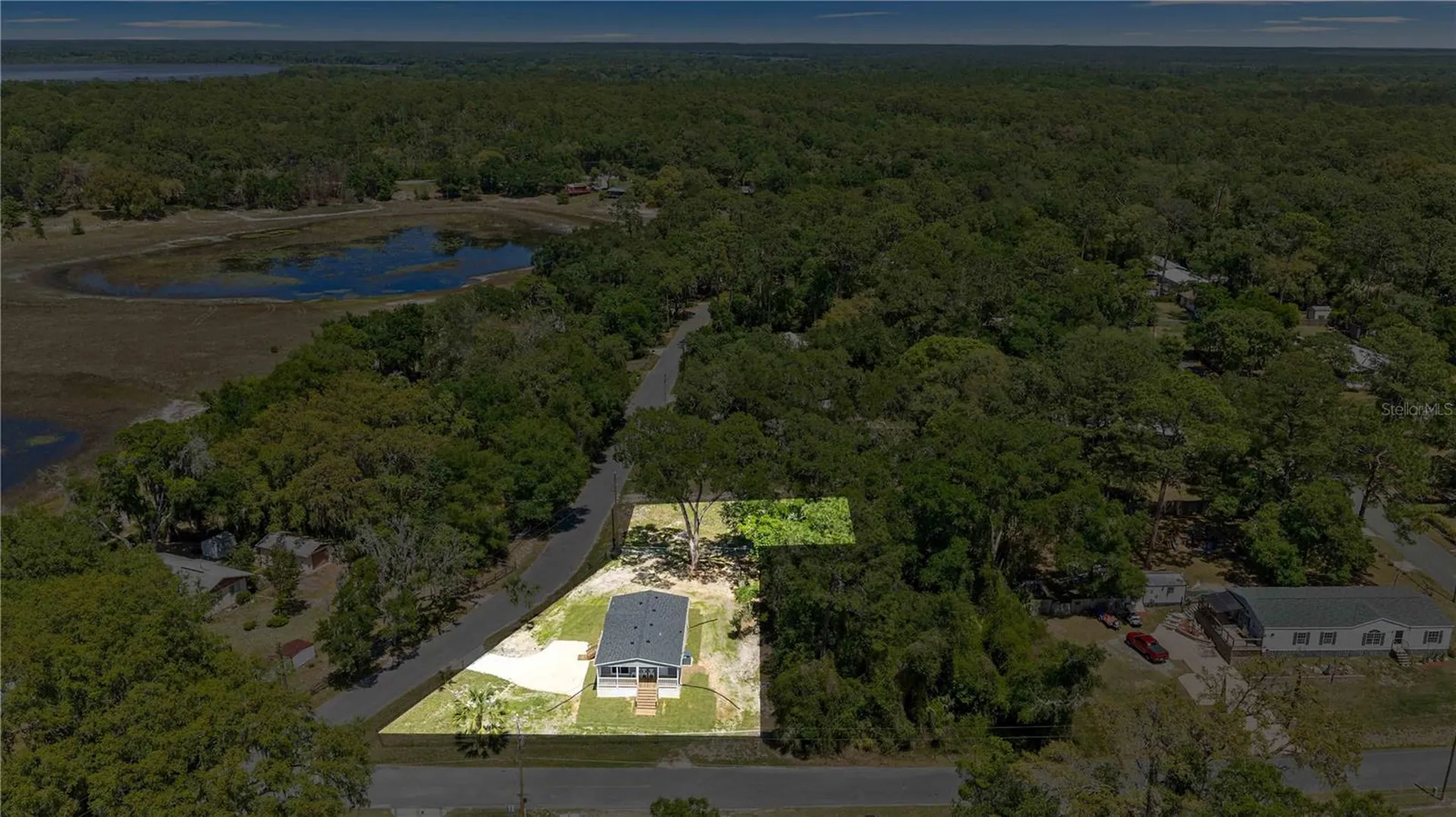 17360 SE 65th Street Ocklawaha FL 32179