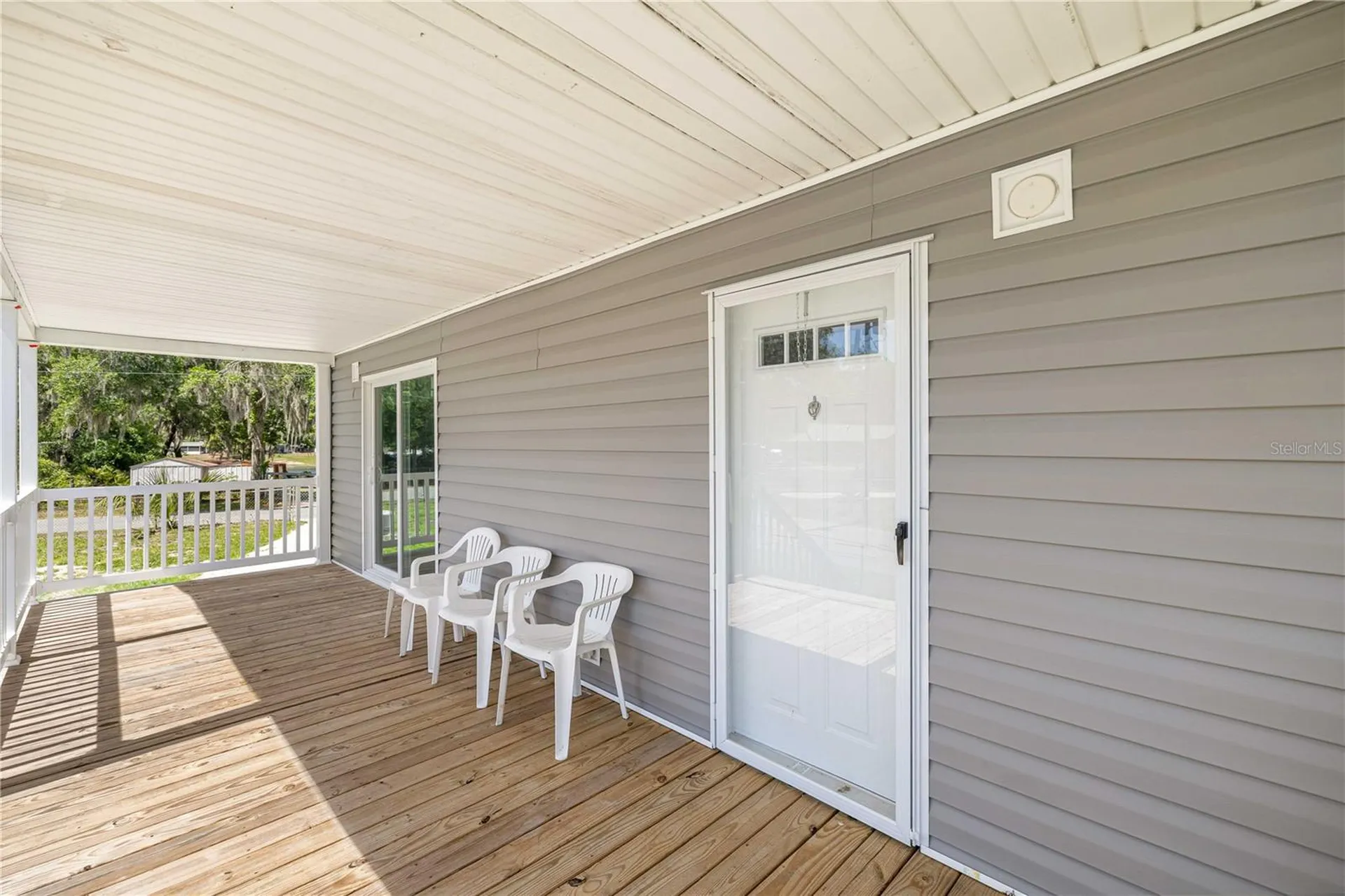 17360 SE 65th Street Ocklawaha FL 32179