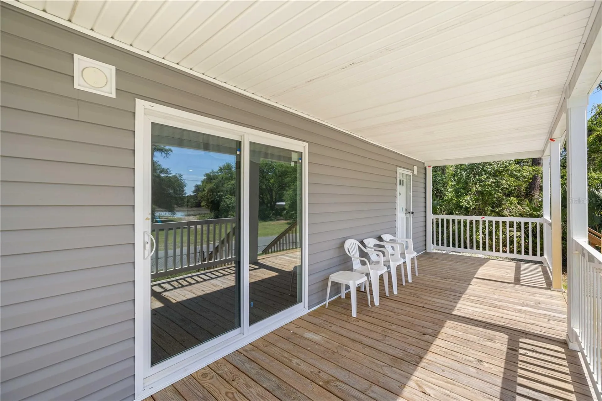 17360 SE 65th Street Ocklawaha FL 32179