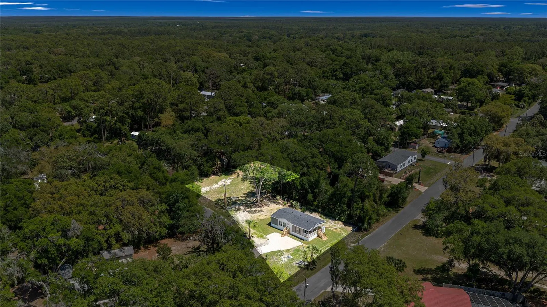 17360 SE 65th Street Ocklawaha FL 32179