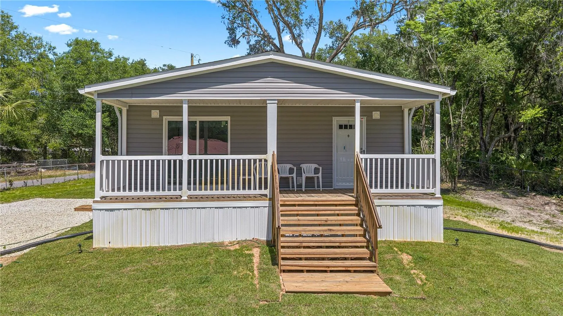17360 SE 65th Street Ocklawaha FL 32179