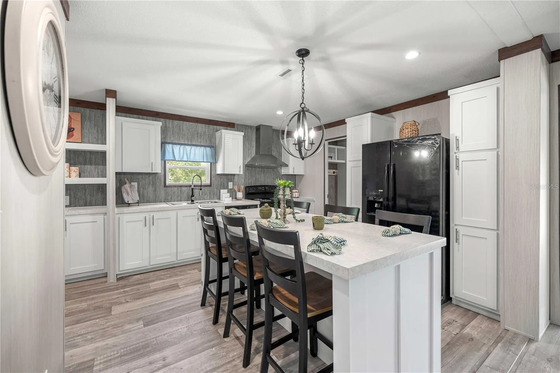 17360 SE 65th Street Ocklawaha FL 32179