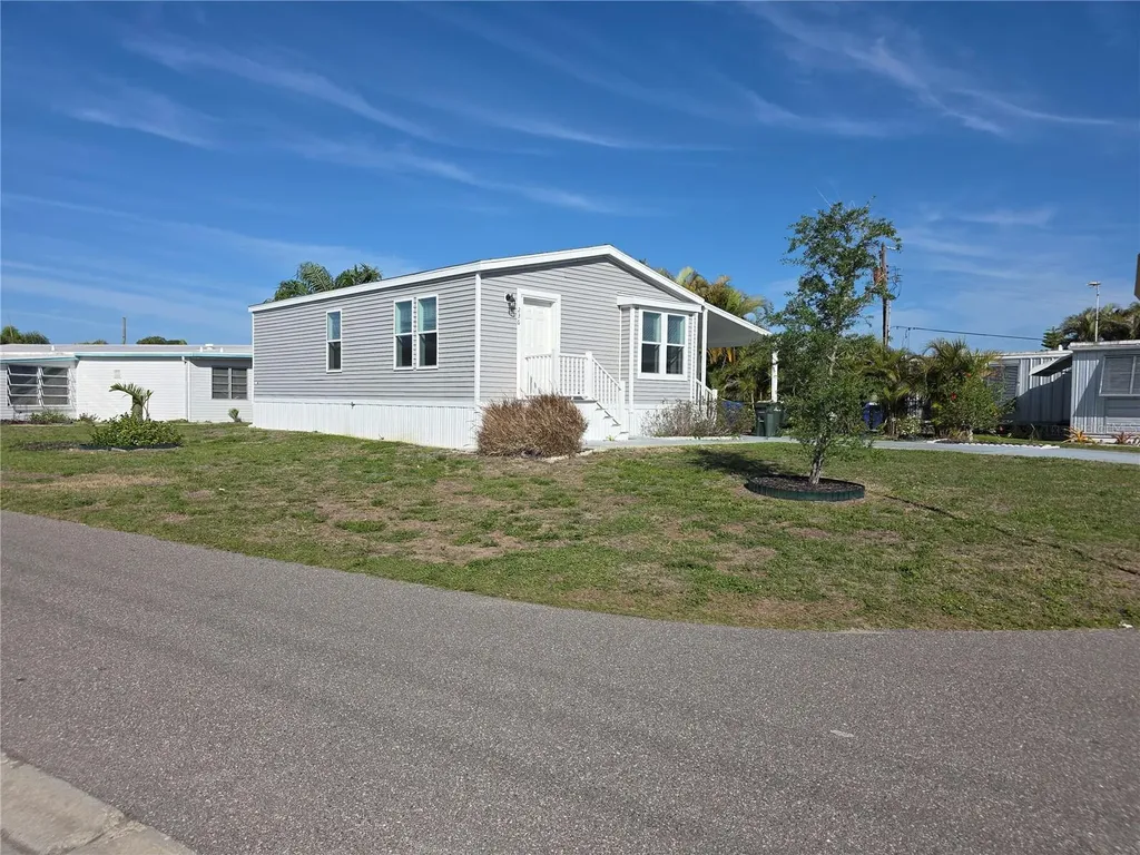 236 Wolverine Avenue North Port FL 34287