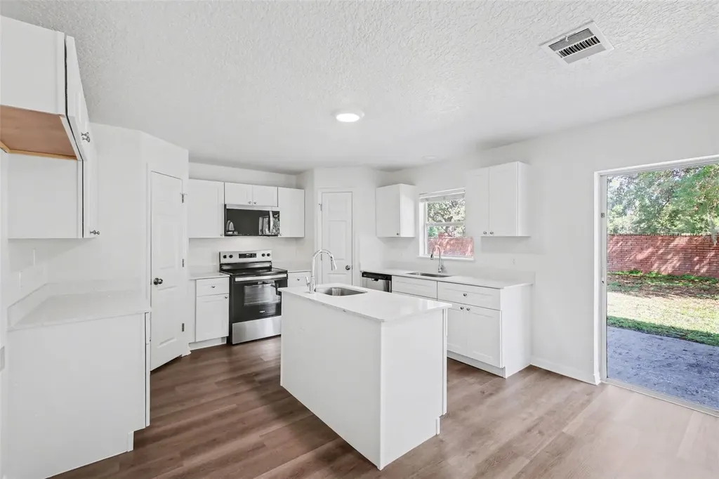 2062 El Marra Drive Ocoee FL 34761