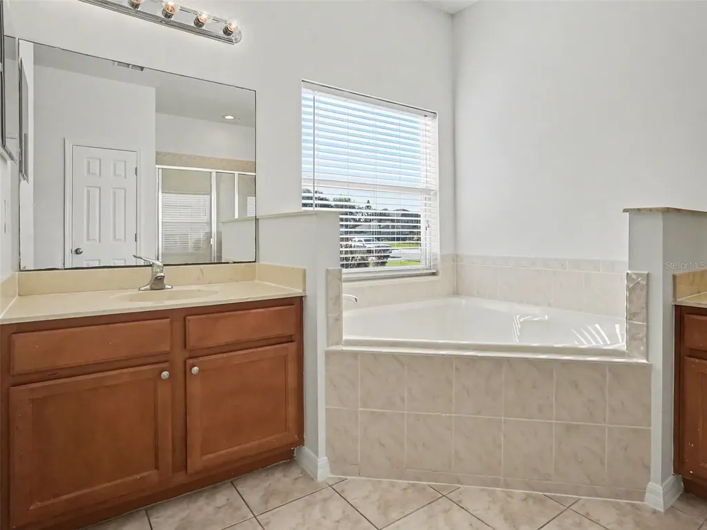 609 Cimarosa Court Ocoee FL 34761
