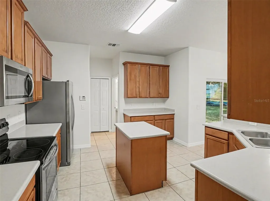 609 Cimarosa Court Ocoee FL 34761