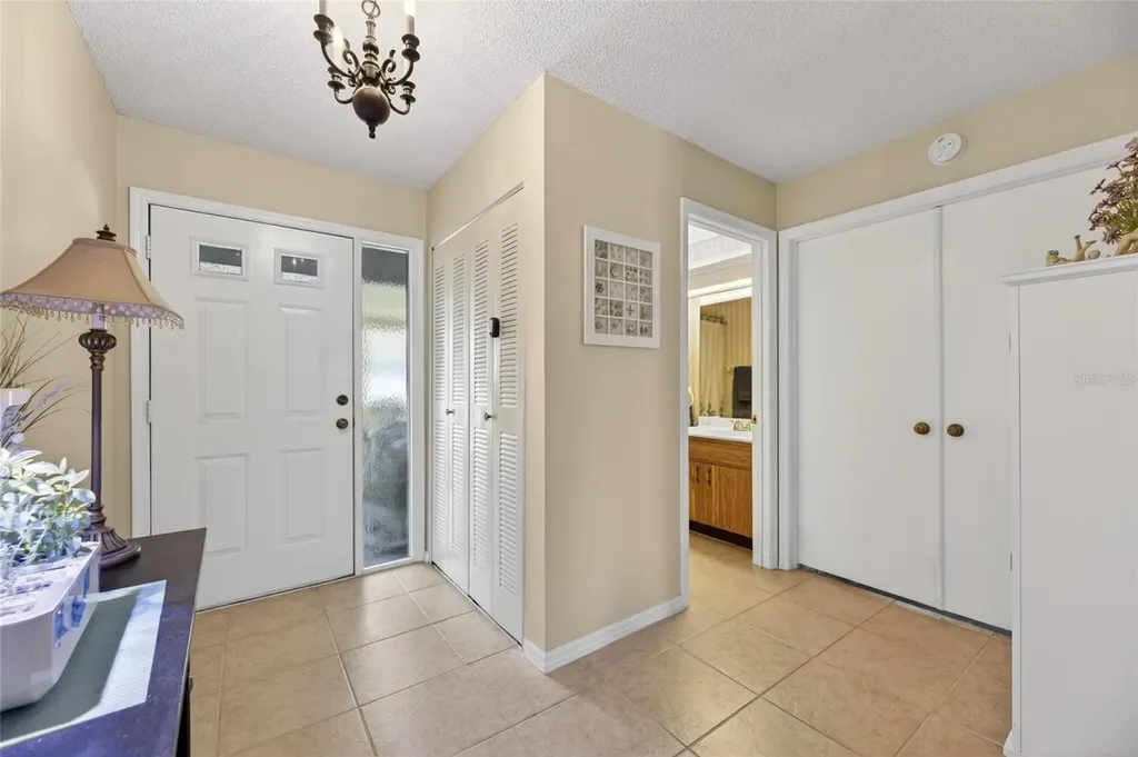 1517 Ingram Drive Sun City Center FL 33573