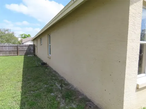 8902 Breland Drive Tampa FL 33626