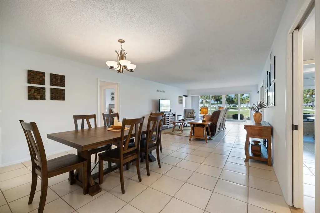 6939 W Country Club Drive N Sarasota FL 34243