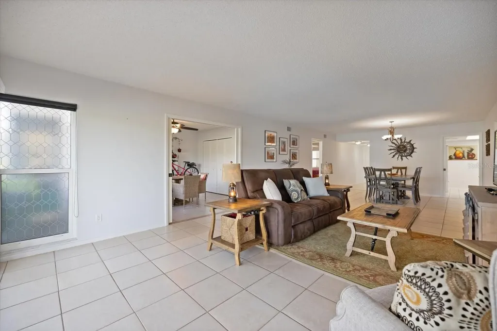 6939 W Country Club Drive N Sarasota FL 34243