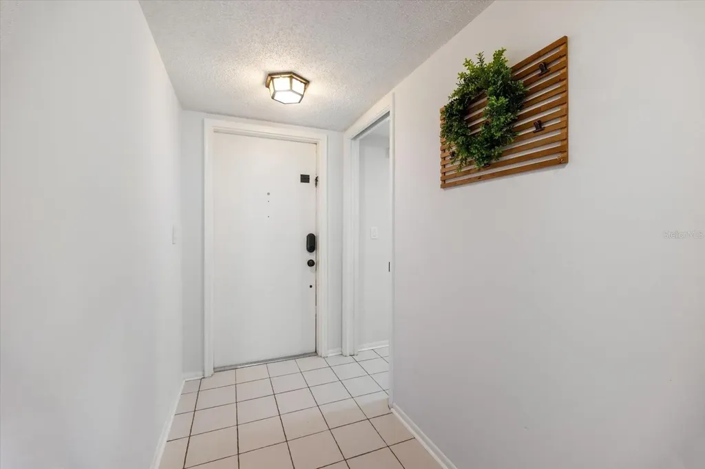 6939 W Country Club Drive N Sarasota FL 34243