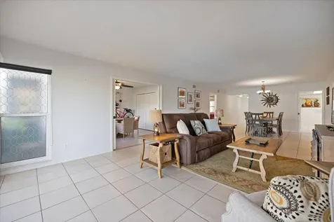 6939 W Country Club Drive N Sarasota FL 34243