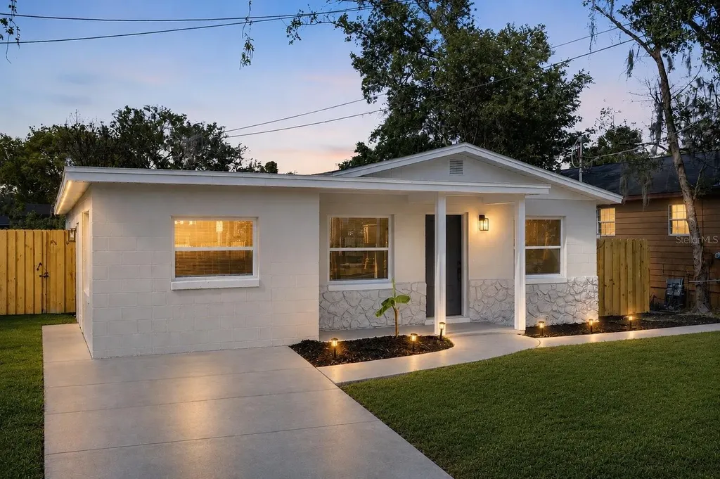 1304 W 16th Street Sanford FL 32771