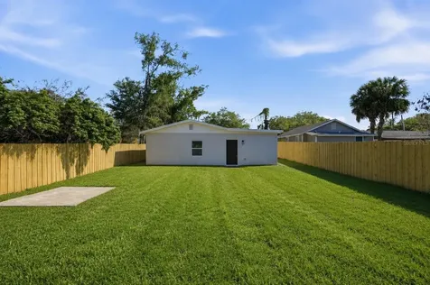1304 W 16th Street Sanford FL 32771