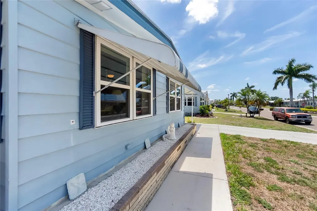 172 Palm Harbor Drive North Port FL 34287