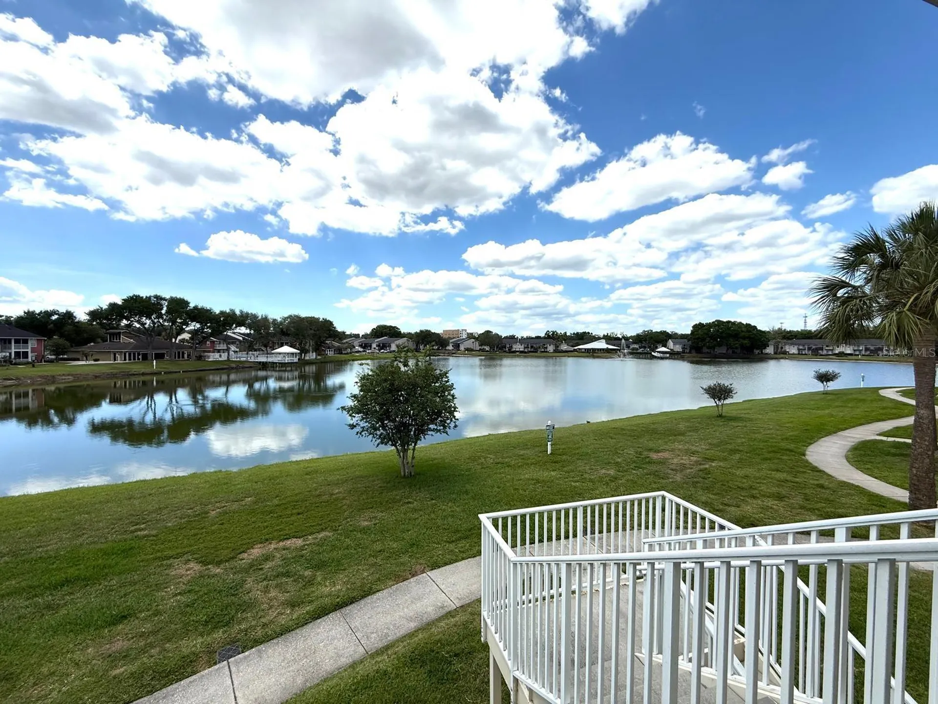 308 Lake Parsons Green Brandon FL 33511
