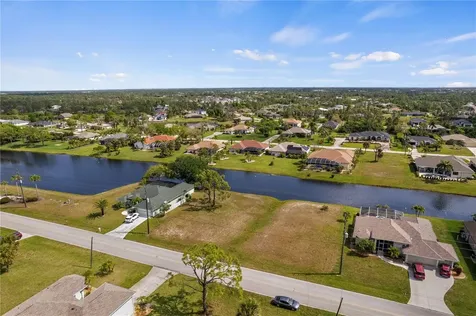 805 Rotonda Circle Rotonda West FL 33947