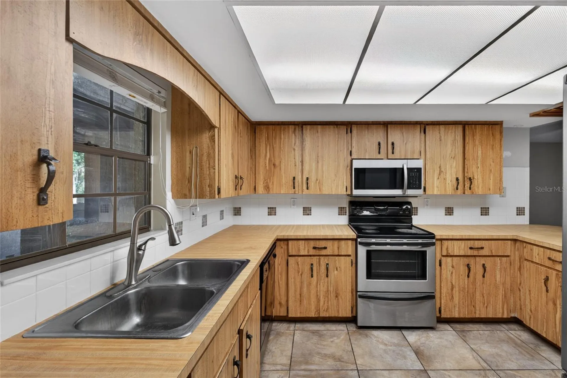 850 Lake Elbert Park NE Winter Haven FL 33881