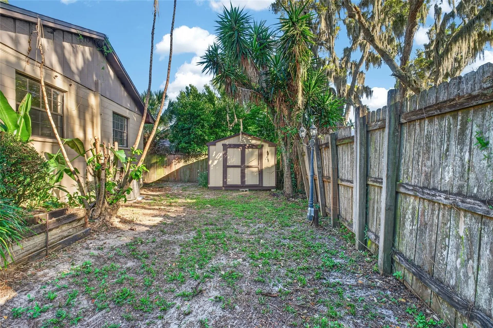850 Lake Elbert Park NE Winter Haven FL 33881