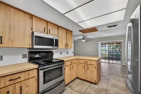 850 Lake Elbert Park NE Winter Haven FL 33881