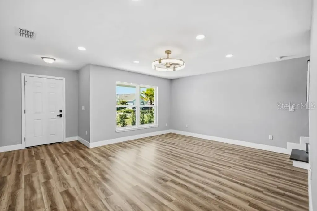 728 Belvoir Drive Davenport FL 33837