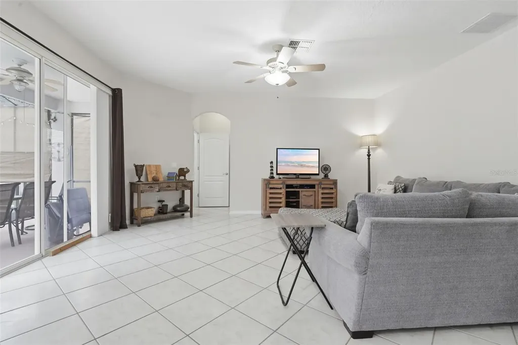 4029 Andover Cay Boulevard Orlando FL 32825