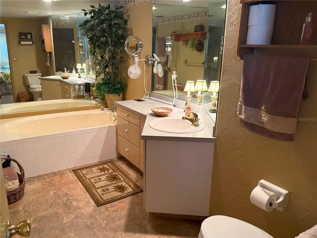 5353 Shadow Lawn Drive Sarasota FL 34242
