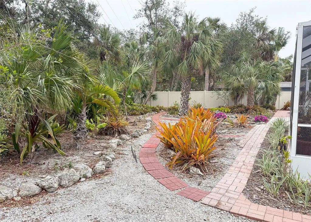 5353 Shadow Lawn Drive Sarasota FL 34242