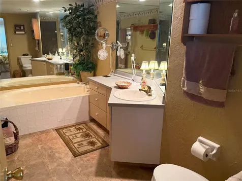 5353 Shadow Lawn Drive Sarasota FL 34242