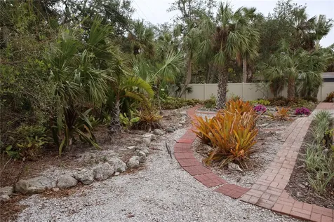 5353 Shadow Lawn Drive Sarasota FL 34242