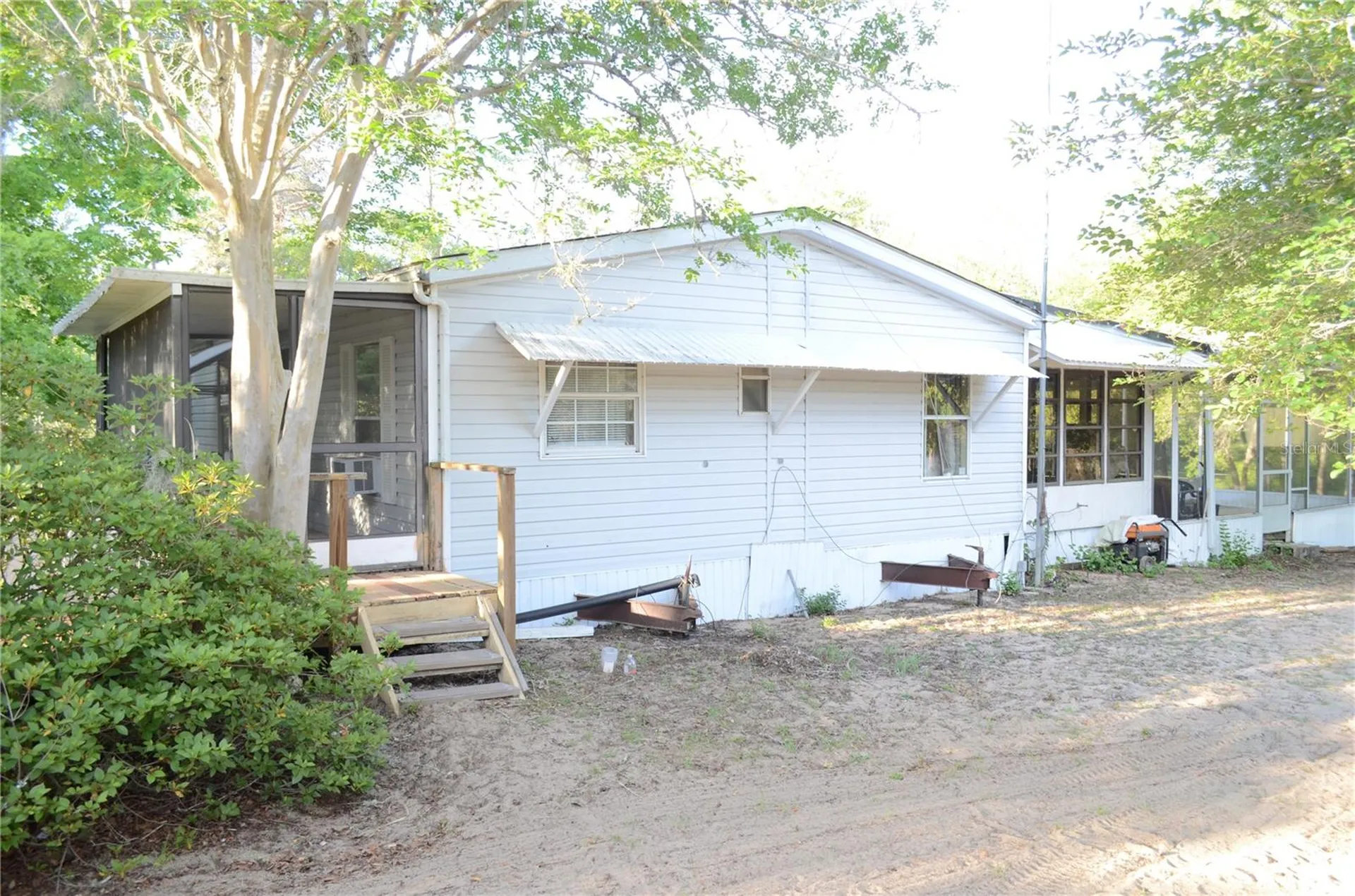591 SE Fisher Road Ocklawaha FL 32179
