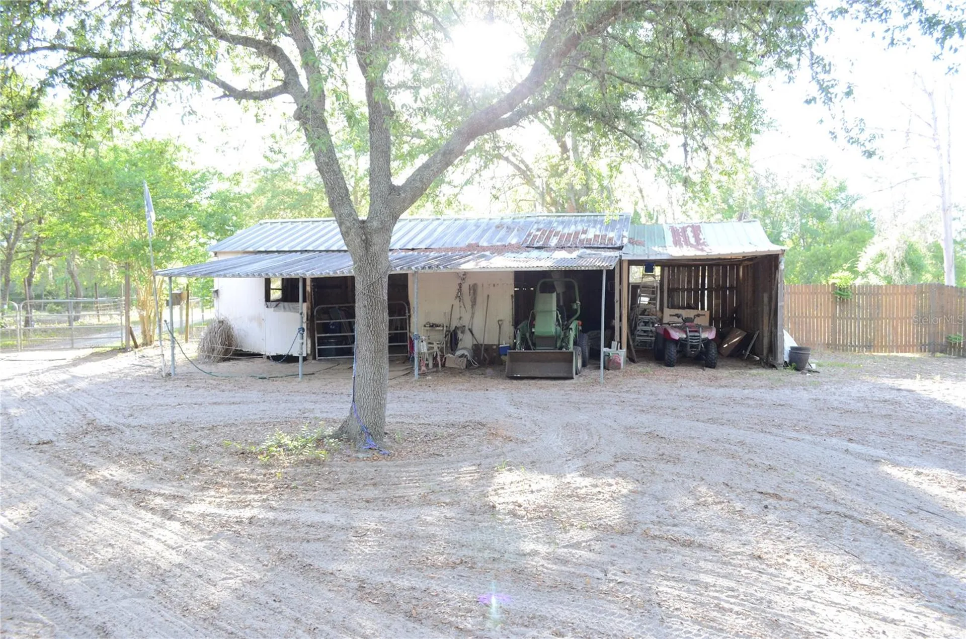 591 SE Fisher Road Ocklawaha FL 32179