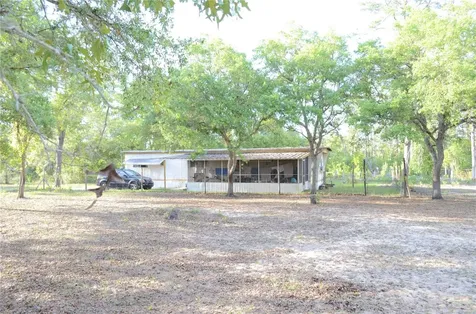 591 SE Fisher Road Ocklawaha FL 32179