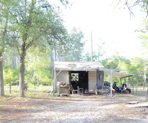 591 SE Fisher Road Ocklawaha FL 32179