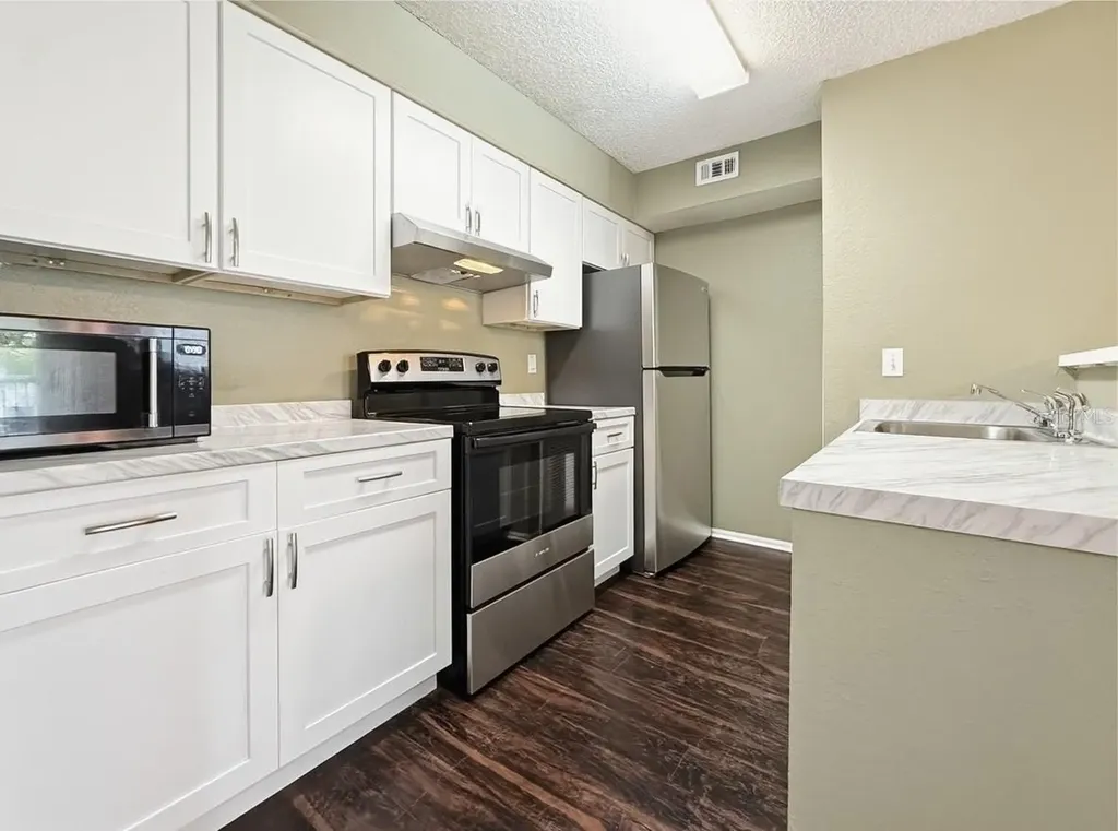 5124 Park Central Drive Orlando FL 32839